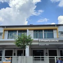 Freehold, 2 storey terrace, 4 rooms, 22 x 70 at Krubong Heights