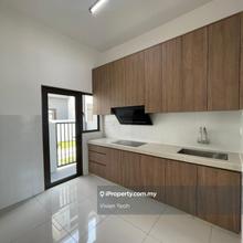 2 Storey Partly Furnished Garden Home for Rent @ Regent Garden