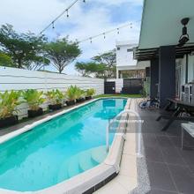 Bukit indah semi d corner lot with private swimming pool 
