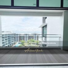 The light collection 3, 2164sqft with private lift, aquarium view
