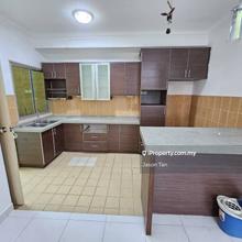 Corner lot, Renovated, Kitchen Cabinet Wet & Dry, 1043sf, 1 Parking