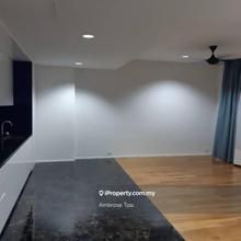 Partly furniture unit for rent rm5.5k  3room3bath 1600sqft 2carpark