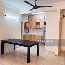 Pv6 , Near lrt, Fully Renovation Kitchen, Actual Photos, Freehold