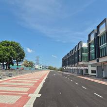Facing Main Road 3 Storey Shop Lot @ Skywiz Business Park