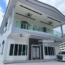 Freehold strategic location Easy access to KL ready move in save time
