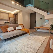 Duplex Fully furnish move in condition 
