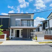 For Sale(Double Storey Semi D With Courtyard Design)Country Villas