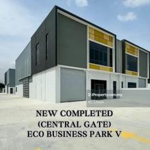 Semi D, Central Gate New Factory Located- Persiaran Alam Perdana