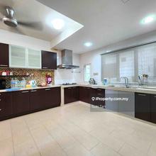 Renovated South-Facing 3-Storey, Double-Height Ceiling ,Move-In Ready