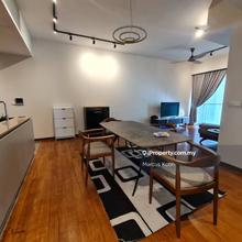 KLCC near Conlay MRT station, Few Minute to KLCC, 3 Room full furnish
