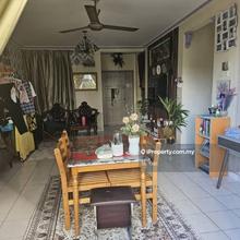 Widri Impian Condominium Desa Petaling for Sale