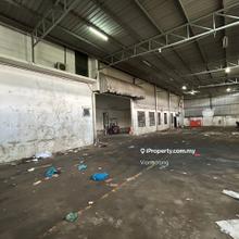 1.5 storey Cluster factory (Corner) @Kempas Utama for rent