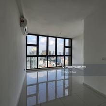 Brand new unit with car park!