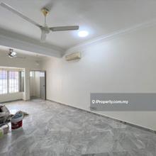 Terrace house for Sale