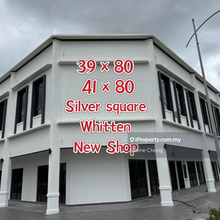 2 sty Corner Shop Rent High Crowd Main Road Easy Access Ample Parking