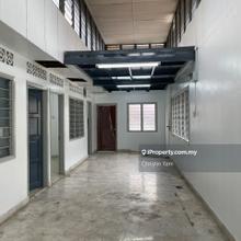 End Lot Terrance House in Banting Town For Sales