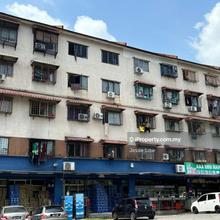 Tingkat 1 pangsapuri seri mas , seri kembangan , serdang , Upm