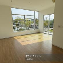 2 Storey  End Lot with extra land  Parkfield Tropicana height Kajang 