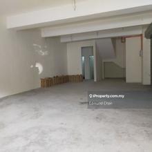 Taman Saujana Puchong 3 Sp3, 2 storey Corner Shop with roof top