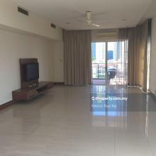 Well maintained, high floor, large and spacious unit. Must sell!