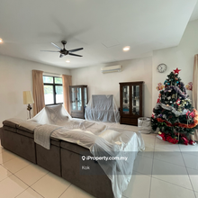 Nice biggest unit in Desa Hill Villas