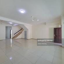 Good Condition, Large Living Hall, Easy Access to Ldp
