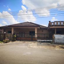 Cheapest Renovate Corner House For Rent @ Kota Sentosa