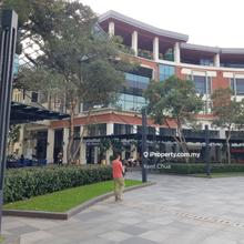 Limited corner lot, main road frontage