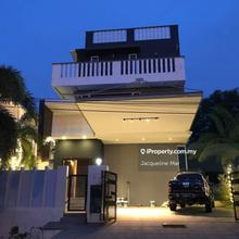 Luxury Premium 3 storeys Bungalow to stay