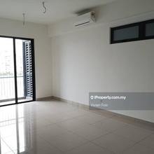 Fortune centra / below market / near MRT/ Serviced residence for Sale