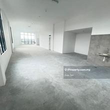 4 Storey Corner Shop Lot with Private Lift @ Pelangi Avenue for rent