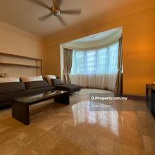Bright unit walking distance to lrt station
