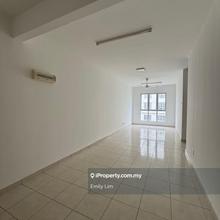 Asteria Apartment, 850sf, basic unit, for rent.
