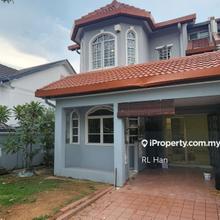 Newly furbished unit-End lot