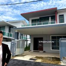 Semi-D house for Sale