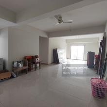 High Floor/2 Car Park/Basic Unit/Unfurnished/Facing South/Well Kept