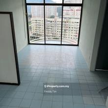 Desa rahmat un-furnished 1-car park 