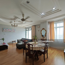 Riverine Emerald for rent