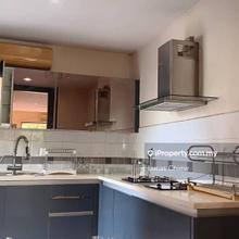 Nadia condo strategic location bewtween plaza arkadia and waterfront