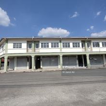 Easy access to the main road & highway
