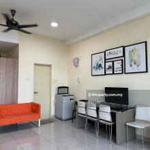 Palazio, Mount Austin, Serviced residence for Sale