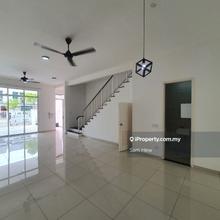 2 Story Merrydale Eco Majestic, 20x70sf, New Paint, 4 Room 3 Bath