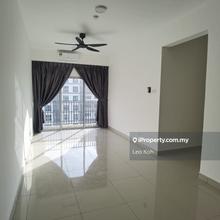 2 Car Park, Build In Kitchen Cabinet, Unit with Balcony