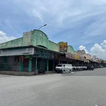 Nilai 3 End lot Link factory for rent/sale 30x100