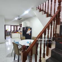 Good location , walking distance to bus station to Singapore
