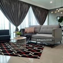 Freehold Low Density Spacious Well Kept Unit KL City View