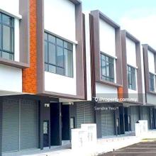 Corner unit jade hills kajang corner lot shop for rent