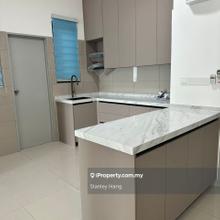 Freehold, Three Bedroom, Corner unit