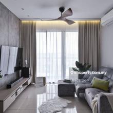 Ready Move In / Freehold / Beside mall & Shop /Fully Furnished