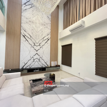 Tastefully done Fully Furnished Landed with private lift